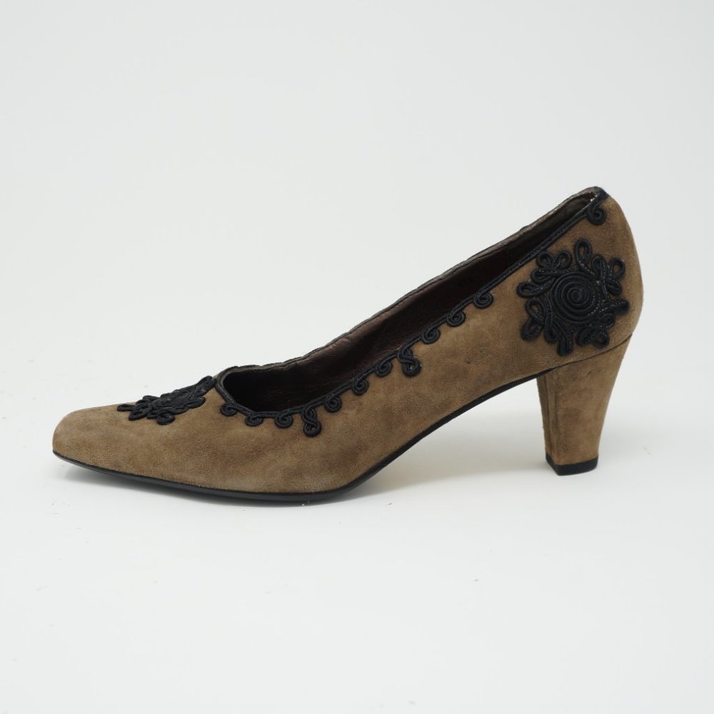 Italian Suede Pumps - Picture 3 of 8